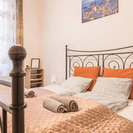 Appartamento Downtown Tranquility Budapest Esterno foto