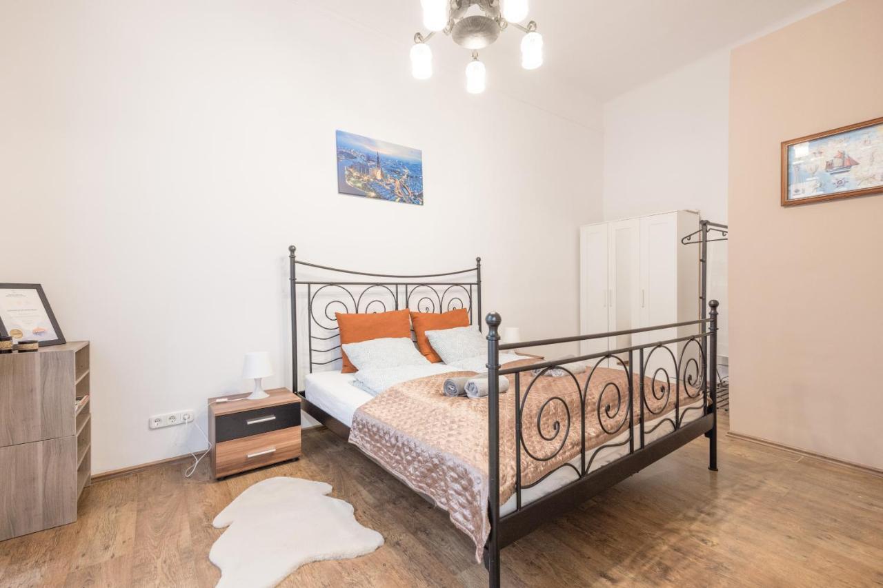 Appartamento Downtown Tranquility Budapest Esterno foto
